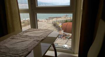 Фото номера Апартаменты с видом на море Гостиница on the Beach г. Новороссийск 20